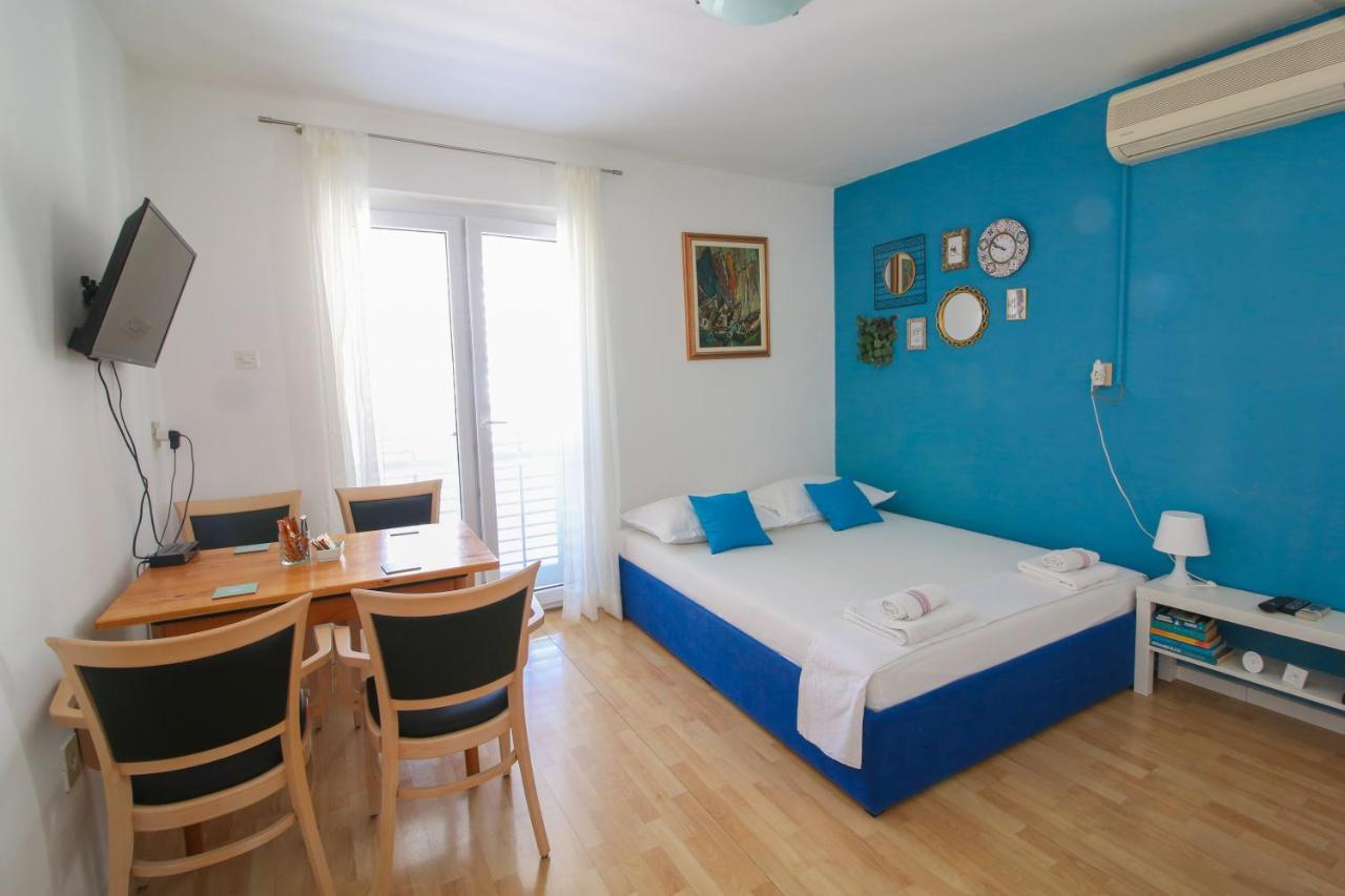 Apartment Bili-Sea View Apartment In The Center Makarska Exteriör bild