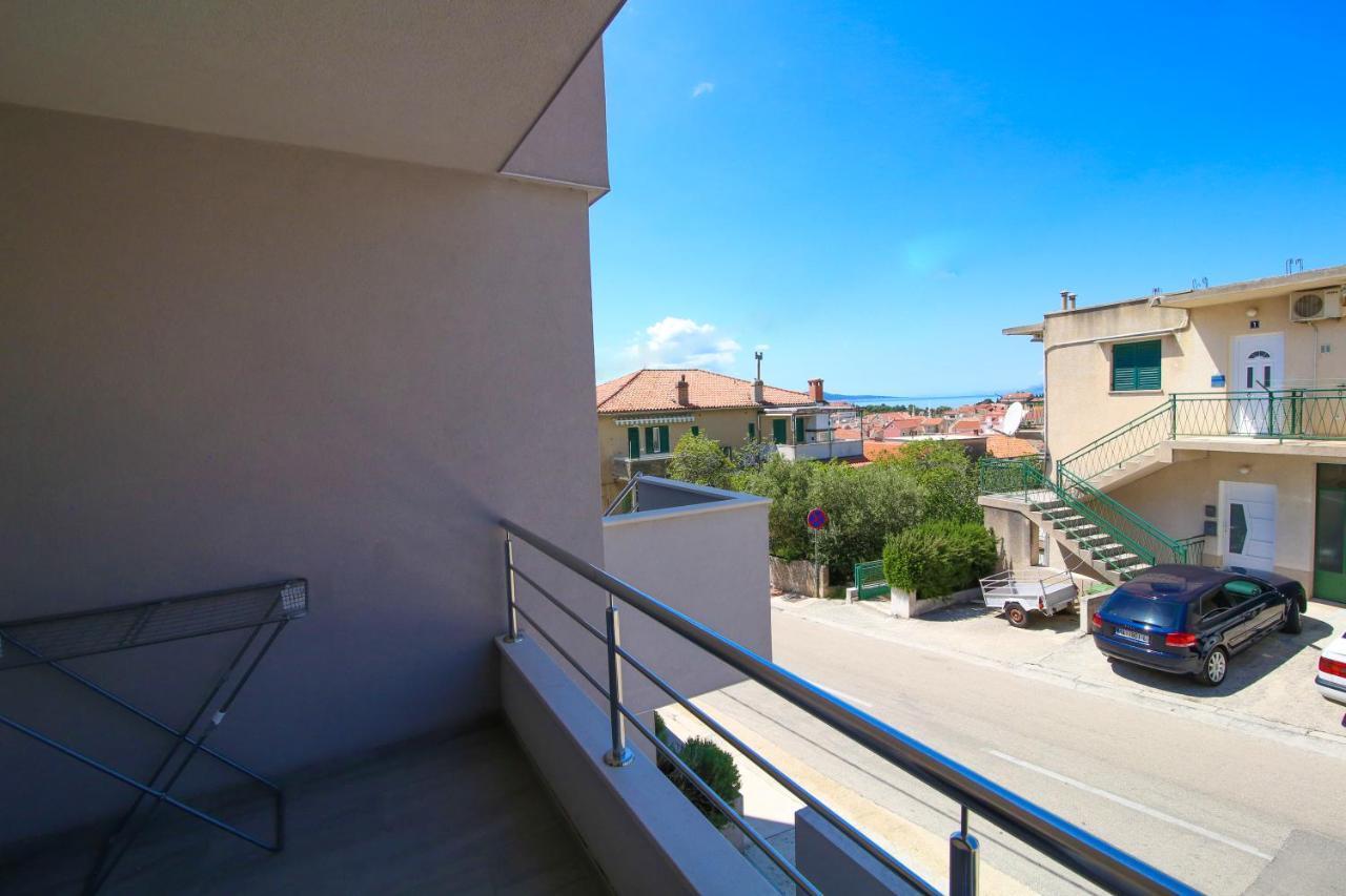 Apartment Bili-Sea View Apartment In The Center Makarska Exteriör bild